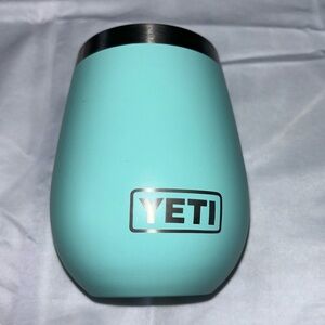 Yeti rambler - 10oz wine tumblr. No Lid